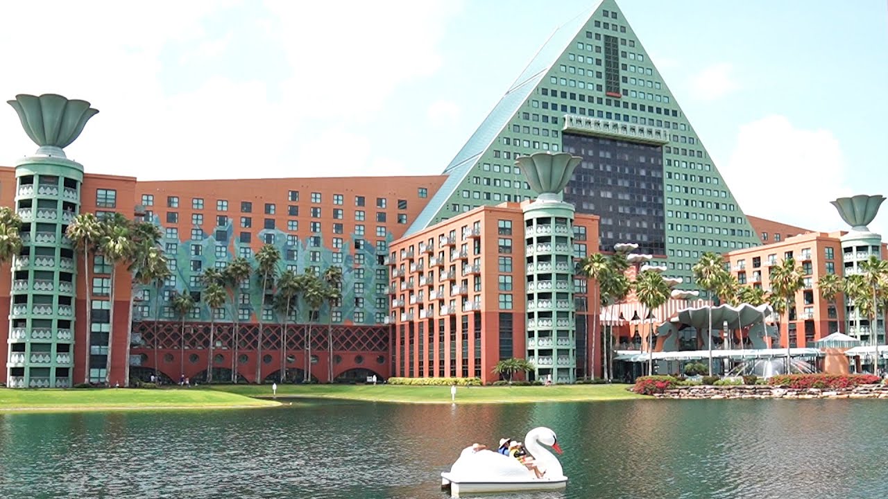 Disney's Swan & Dolphin Staycation Day 2! Picabu Breakfast, Exploring & Touring Around The Resort! The Tim Tracker