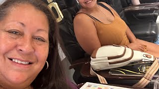 Evelyn Dominguez is live! Envolviendo los pasteles en hojas