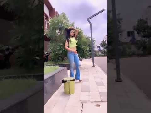 Jaisi Karni Waisi Bharni๐
#srishshukla #sriiishh #shorts