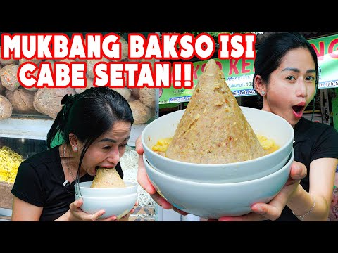 REJEKI AKHIR TAHUN!! MUKBANG BAKSO CABE SETAN DI KEMANG!!