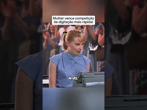 Mulher vence competição de digitação mais rápida.