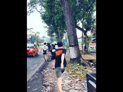 Keren banget! 🙌❤️ Tim GSK GWSM sigap bantuin orang kecelaka4n 💪🚑 👏✨