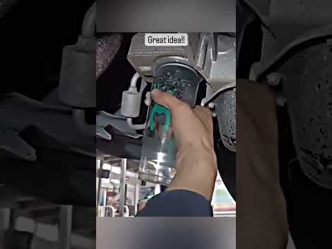 Oil change - no mess - smart idea ? #oil #oilchange #luxurycarrepair