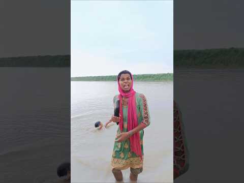  वो आदमी नाली मे गीर गया🤣😂 #satyarox #satyarox494 #realfools #funny #funnyvideo #shorts 