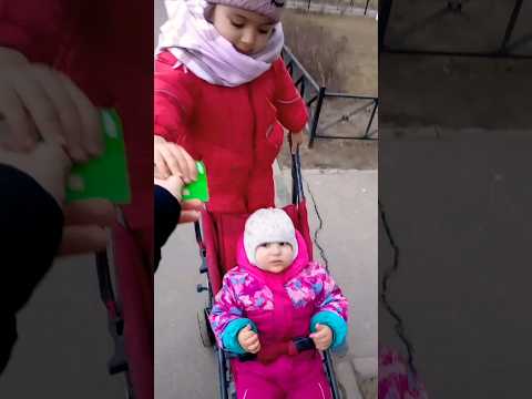 💳ЧТО РЕБЁНОК КУПИТ?💳 #обзорпокупок #магазин #дети #детки #сестры #youtube #shorts #ребенок #дочка