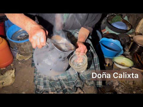 Ancianita DESOLADA me sirve una taza de café | DOÑA CALIXTA