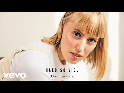 LEA - Halb so viel (Piano Sessions - Official Audio)