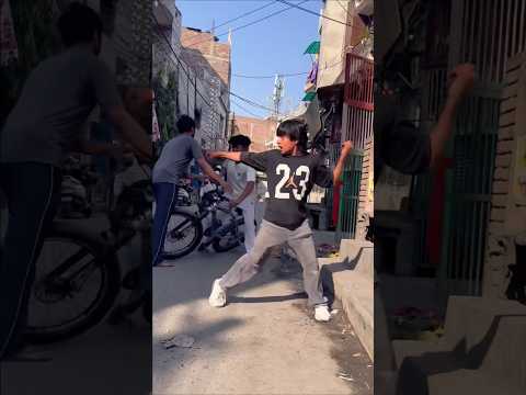 Piche Ye Kya Ho Gaya ๐ณ#shortvideo #dance #trending #dancemoves #trendingshorts #ytshorts