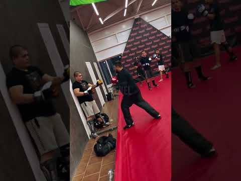 PELEADOR se lo TOMA PERSONAL! #ufc #mma #deportes #sports #sparring #shorts #fight #artesmarciales