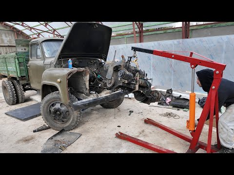 Редкий ГАЗ-52. Едем за новым двс и находим ЗИЛ-4972!