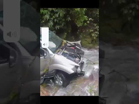 Hilux pierde el control 😲😱