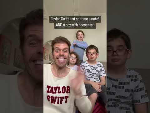 #Taylor Swift Just Sent Me A Note! And A Box With Presents!!!! LOOK Inside! | Perez Hilton