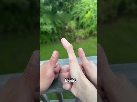 Seine Finger Sind Schon Immer Zusammengewachsen