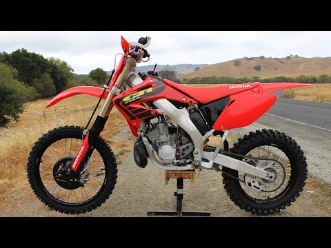 Stunning Rebuild of a 20-Year-Old Dirt Bike | 2002 CR250