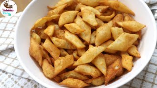 टेस्टी, क्रिस्पी और चीज़ी पेरी पेरी नमकीन पारे | Crispy, Spicy & Cheesy! Perfect Homemade Snack