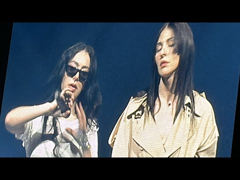 Charli XCX, Caroline Polachek - Everything is Romantic Remix (Live @ Brat Tour London O2 Arena)