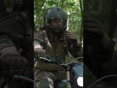 La moto qui passe partout 🏍️💨