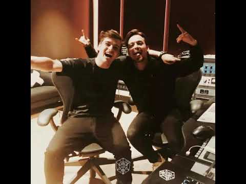 Martin Garrix & Julian Jordan - Glitch (Old Version)