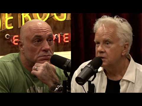 Tim Robbins on Seeing His Late Mother During an Ayahuasca Experience