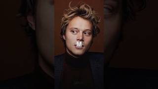 I’m so damn obsessed with the intro #outerbanks #drewstarkey #rudypankow #edit #fyp #saraxvs