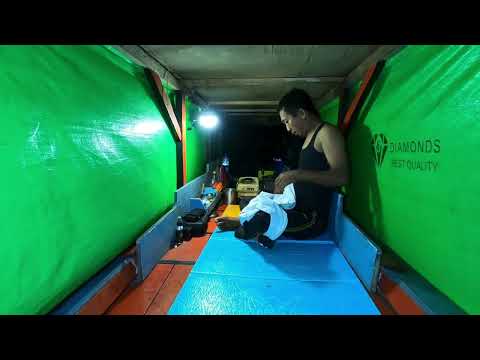 fishing adventure at night saat hujan deras sampai dapat banyak udang besar