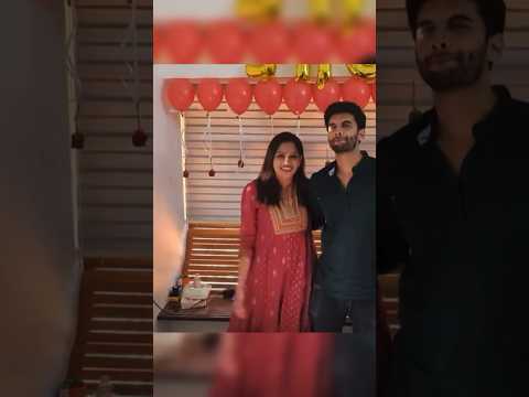 സ്വാസികക്കും ഭർത്താവിനും സർപ്രൈസ് കൊടുത്തു ചേട്ടൻ ❤️👀 Swasika Prem jacob #actress #shorts #swasika