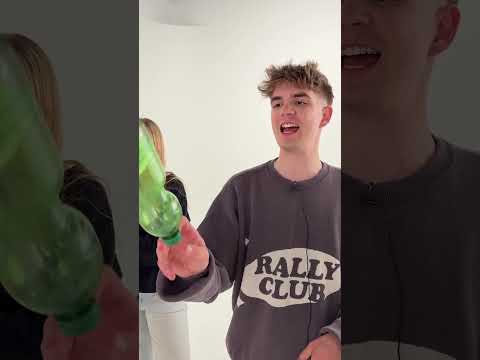 Werbung - Wer zuletzt die Musiala Karte loslässt gewinnt sie!