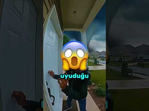 Devasa Hortum Adamı Böyle Yuttu! 🌪️😱