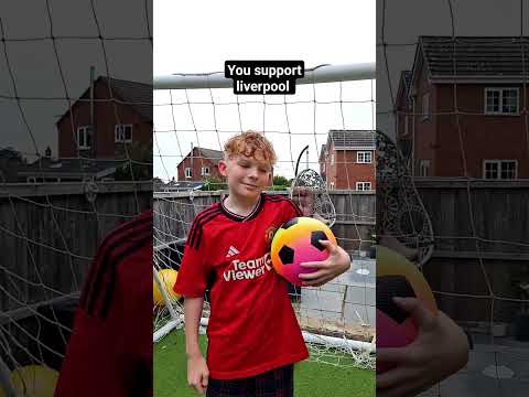 My mate asked me what team I supported #manchesterunited #football #truefootballfan #youtubeshorts