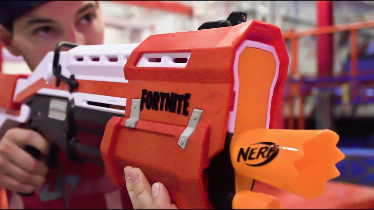 Nerf Fortnite Blasters Battle Dude Perfect
