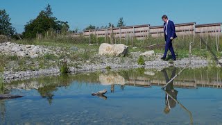 Il Consigliere federale Albert Rösti inaugura un ponte faunistico sull’autostrada A1