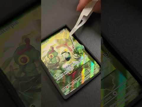 3D Caterpie Pokémon Card. I love the depth on this one. #pokémon