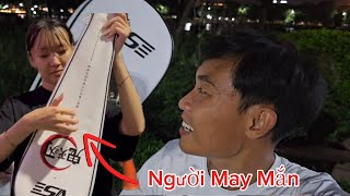 Tặng Vợt Cầu Lông Ăn Mừng 500 000 Người Đăng Ký