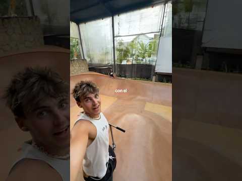 Visite el Primer Skatepark Restaurante!😳 #scootering #bmx #skate #skatepark #surfskate #humor