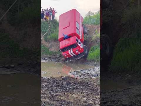 ГАЗ-66 почти достиг предела своих возможностей и чуть не перевернулся. #offroad74 #gaz66 #шишига