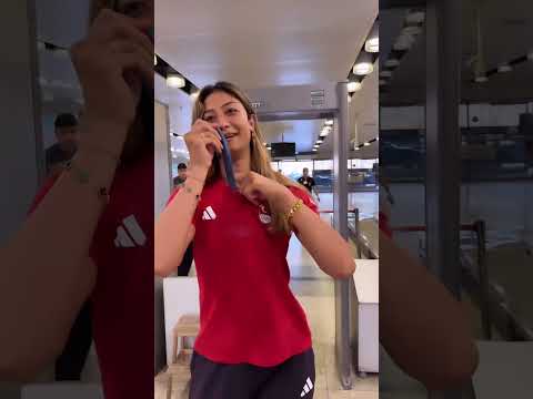 When you forget to take your medal off before you go through the metal detector... 🤭📹: nafiakuss