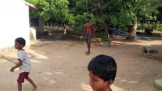 எங்களோட நீங்க கிரிக்கெட் விளையாட வரீங்களா 
