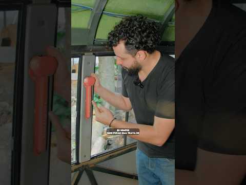 O que acontece se puxar essa trava de segurança de um ônibus? #motorhome