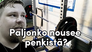 Pitkästä aikaa salille.