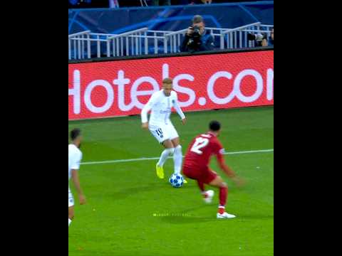 Neymar wasting time like this ๐๐