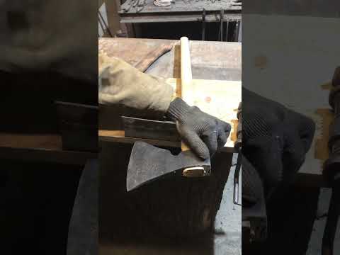 Оковка топорища від Коваля #сокириукраіна #вишиванка #кобзар