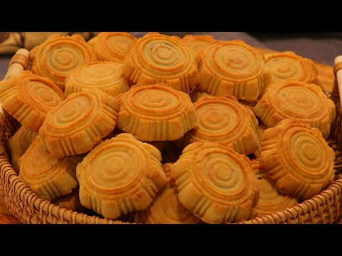 طريقتي المعتمده لمعمول التمر بأربع مكونات فقط😋اسهل واسرع طريقه