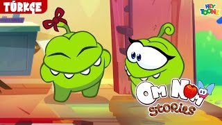Om Nom Hikâyeleri | Om Nom’un Kart Yapma Çılgınlığı! 🎨💌 | Çocuklar için eğlenceli video
