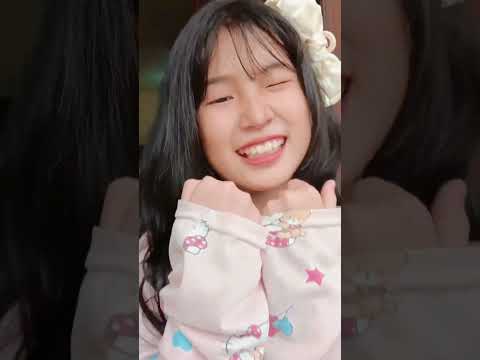 JANGAN BOSAN TUNGGUIN SHORT YENYEN YA😁#shortsviral #harusberanda #yenyencute #dance