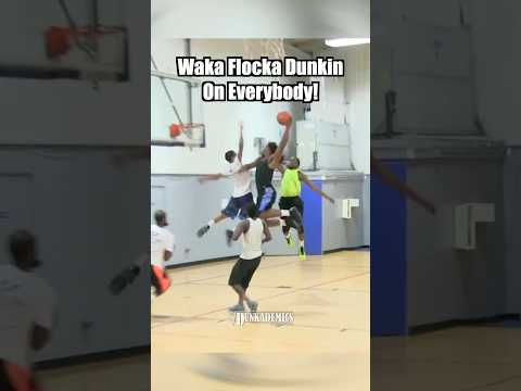 Waka Flocka Posterizing Randoms!