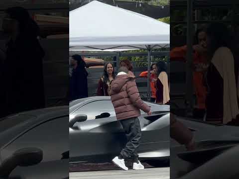 @RoddyRicch Pulled Up to @MarathonBurger In a Ferrari