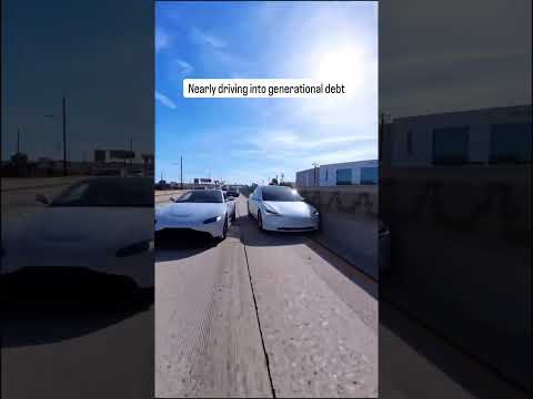 Who’s at Fault😳!? #automobile #392scatpackcharger #shortsfeed #lambroghini #tesla #dodgecharger392
