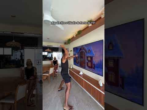 Alguém tira ele dali! KKKKK