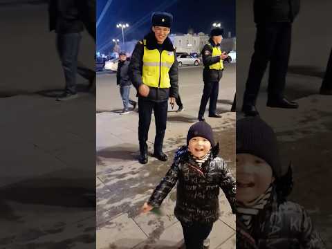 Не перестаём радовать детей