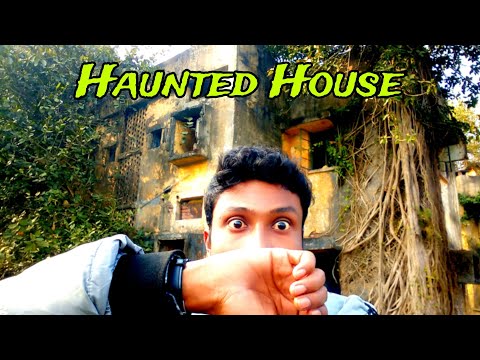 I Visited And Explored The Abandoned Haunted Building | Monsoon Indian